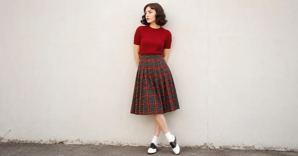 Twin Peaks outfit inspired Audrey Horne plaid skirt and retro sweater style