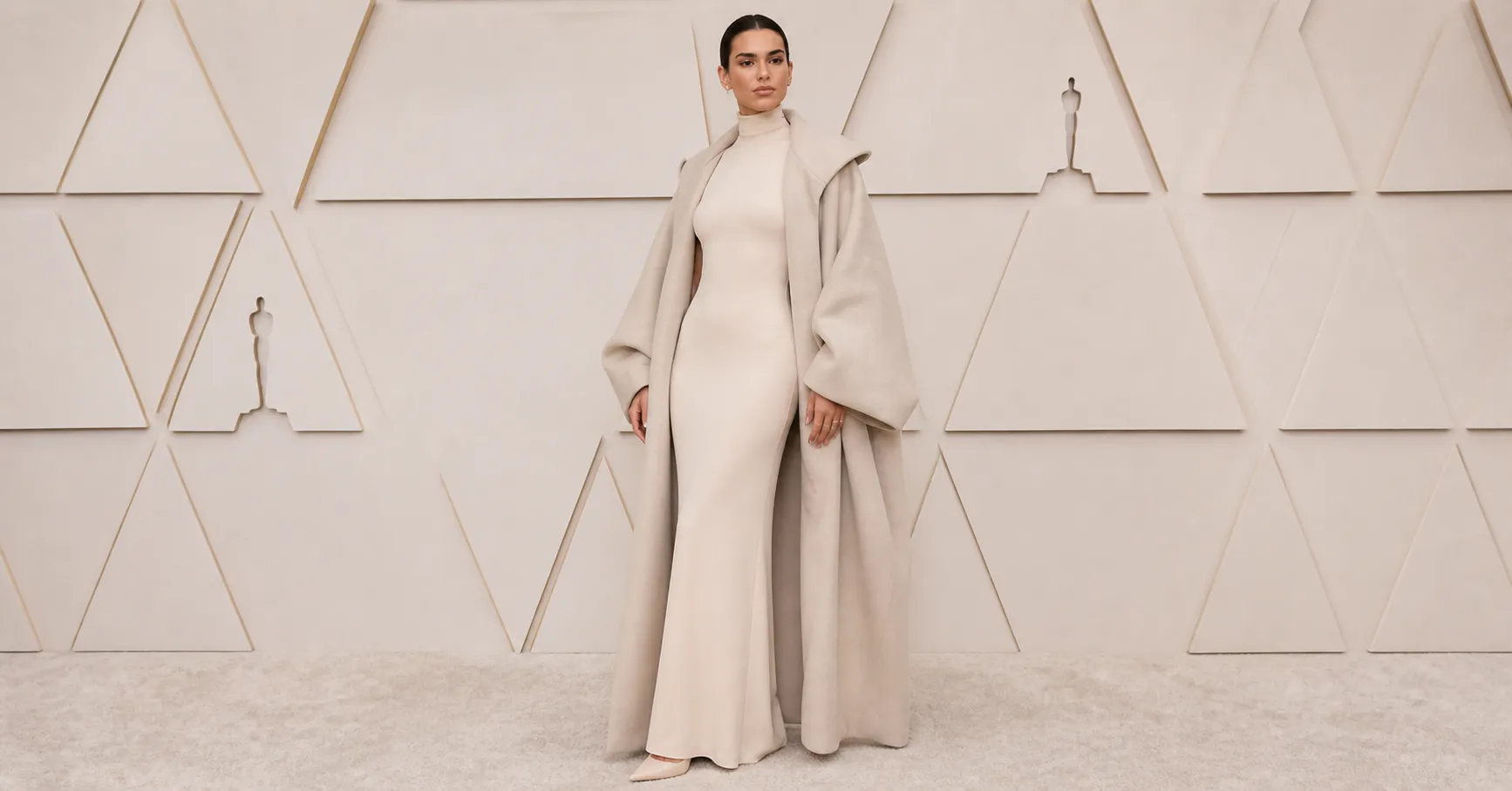 Bianca Censori Grammy Outfit