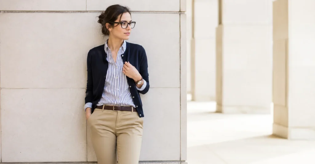 The Complete Guide to Nerd Outfit Ideas: Master Geek Chic 4 Female nerd outfit ideas with smart casual academic and geek chic fashion.